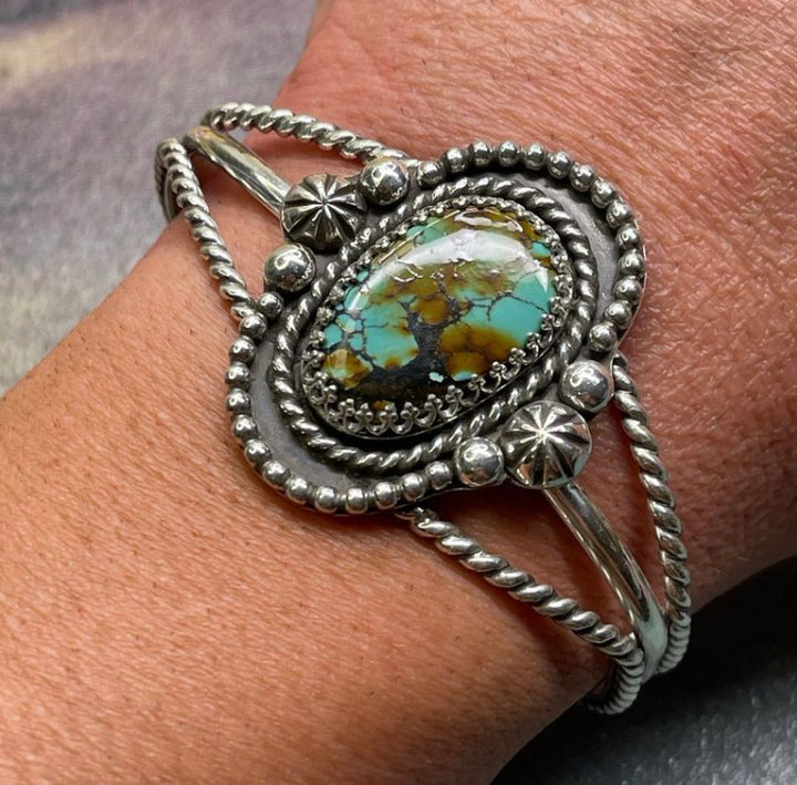 Beauty Hubei Turquoise Cuff